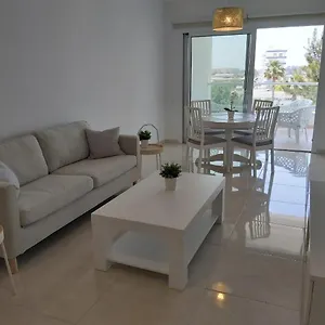 dinglis-residences.protaras-cy-hotels.com/